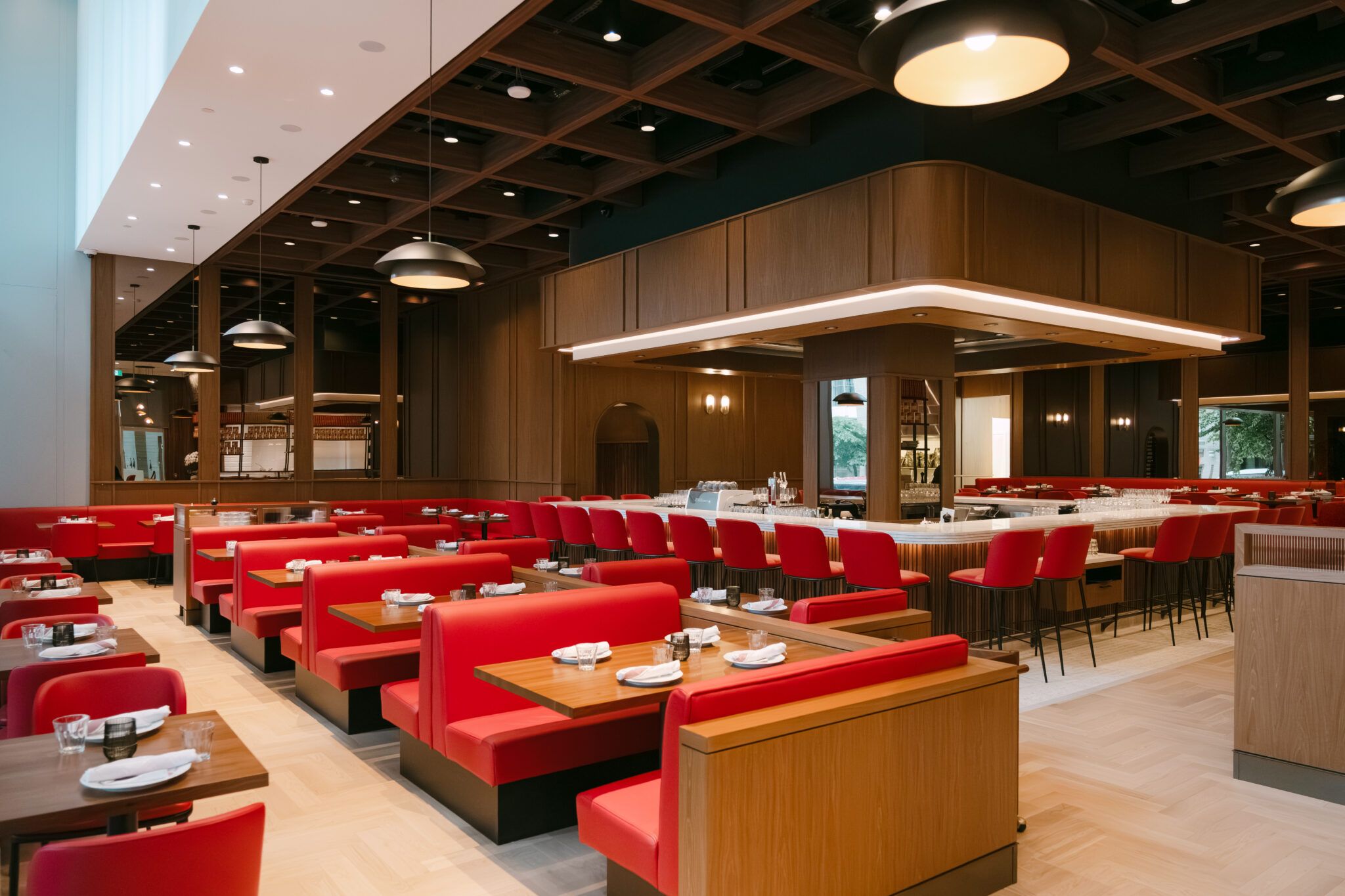 Much-loved Vancouver Italian restaurant opens in B.C.s tallest office tower