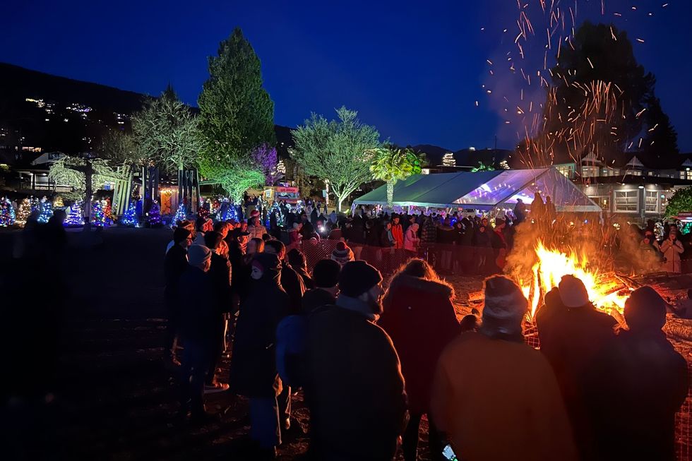 dundarave festival of lights