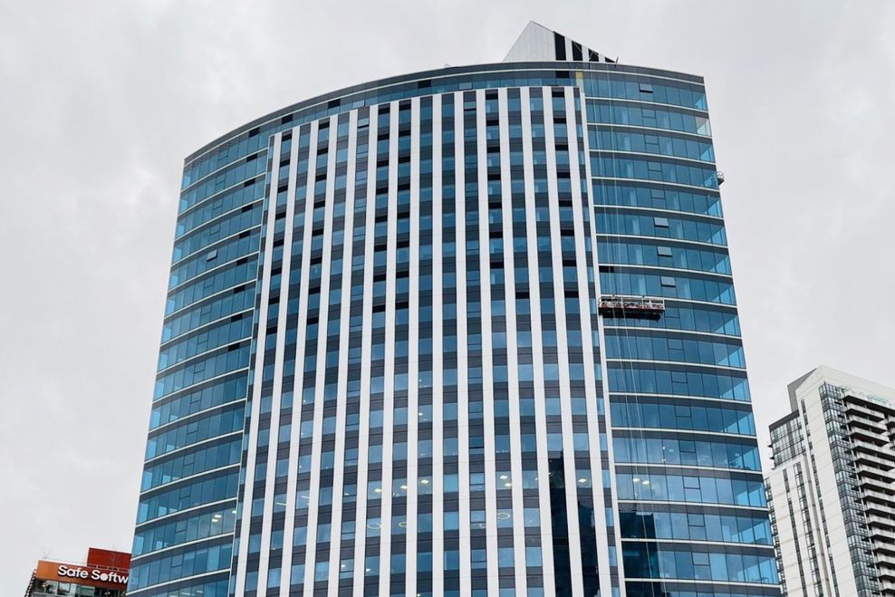 New 189-suite Hilton hotel opens in Surrey City Centre