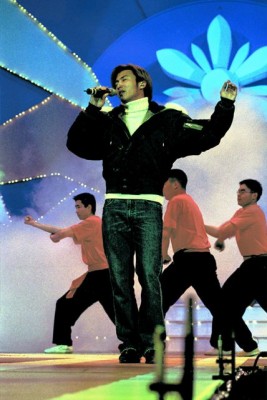 ��һ���^�������DƬ
 ============== 
2005�ЃS����Ⱥ��ҹ
