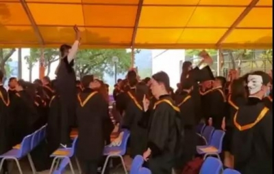 ��һ�¹ۿ�����ͼƬ
 ============== 
